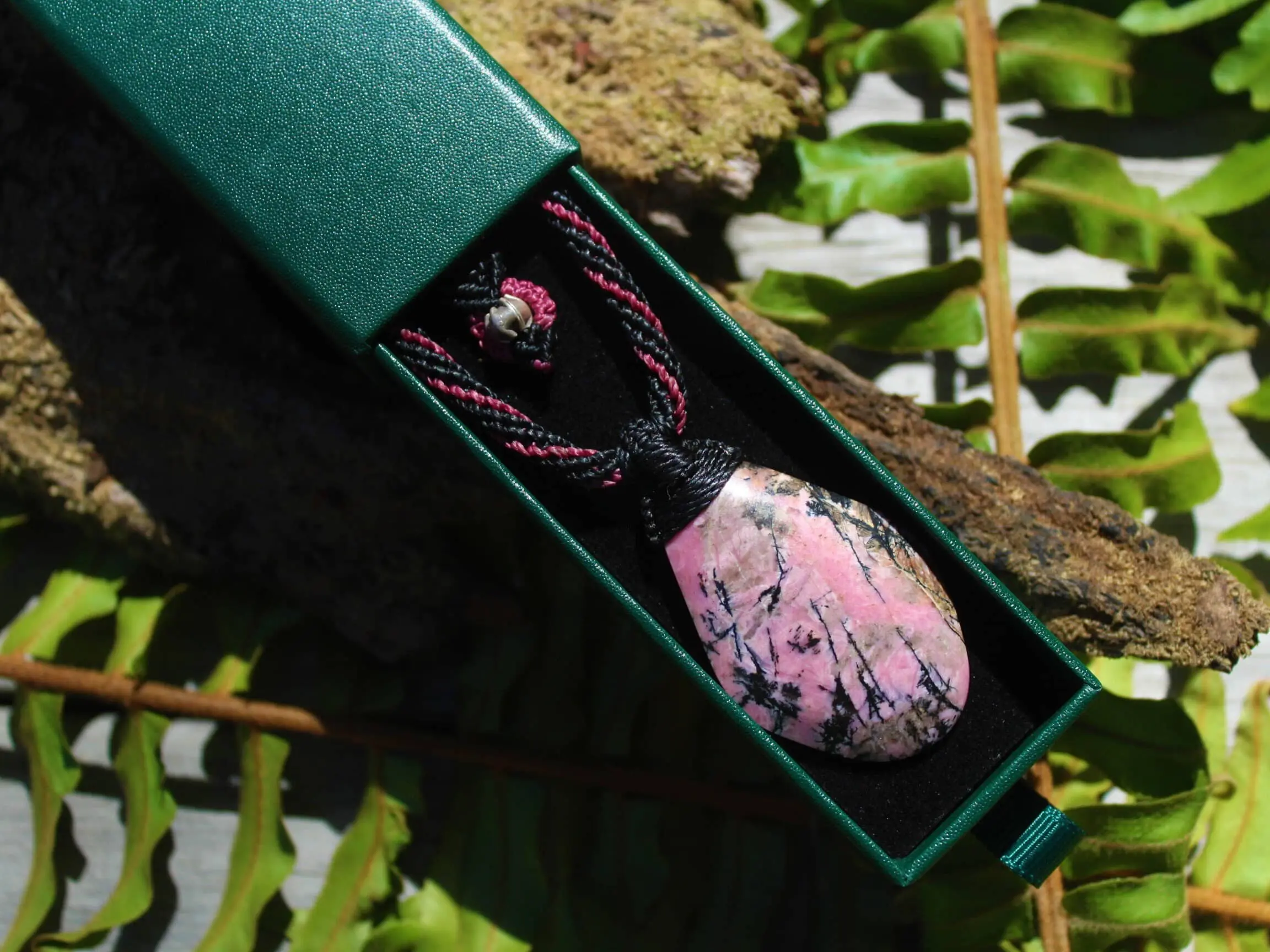 Australian Queensland Royal Dendritic Rhodonite pendant,Australian Made Macrame Cord Pink Stone, Taurus, october birth stone, Healing Stone - Image 6