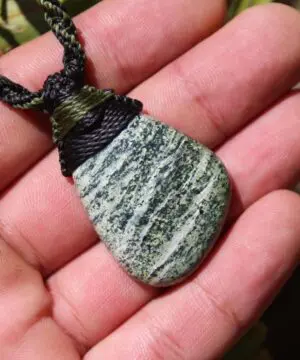 Alternative view of Siberian Seraphinite Pendant Doublesided,Genuine Seraphim Angel Jewelry ,Green Crystal,Macrame Necklace,silver