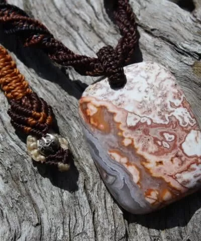 Australian Crazy Lace Agate Necklace, crystal Pendant,Elven Macrame Necklace, beachy beach jewelry, summer jewelry, surfer necklace