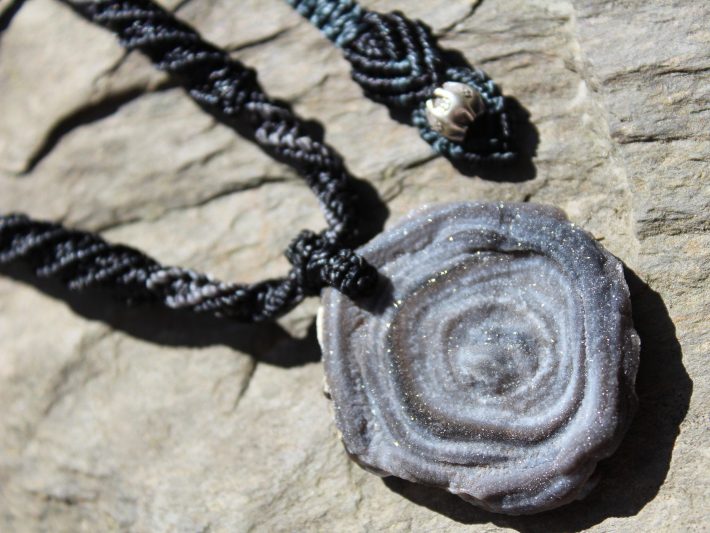 Druzy Crystal Pendant Necklace,Zeusite Necklace,Fertility Stone,Rose Quartz Chalcedony,Desert Rose macrame crystal necklace, Healing Jewelry