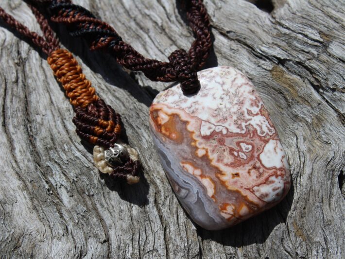 Australian Crazy Lace Agate Necklace, crystal Pendant,Elven Macrame Necklace, beachy beach jewelry, summer jewelry, surfer necklace