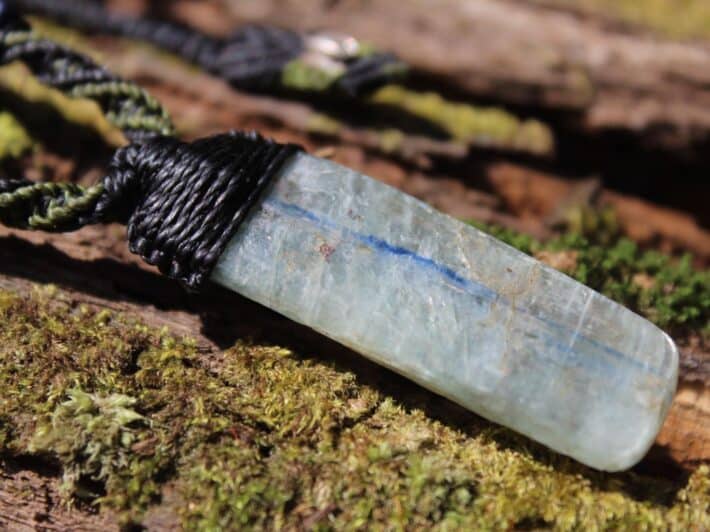 Australian Gem OCEAN INDIGO KYANITE,Australian Blue Kyanite Necklace, Platypus Dreaming Australian made Macrame Cord, Australian Seller