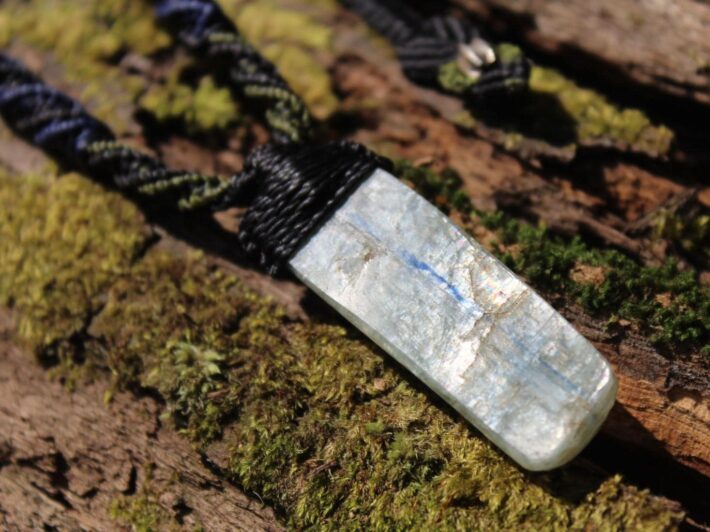 Australian Gem OCEAN INDIGO KYANITE,Australian Blue Kyanite Necklace, Platypus Dreaming Australian made Macrame Cord, Australian Seller